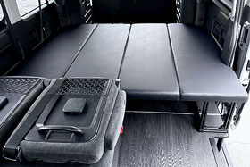 CRUNK製 HIACE ワゴンGL ベッド&フロアーキットg1