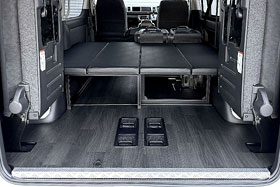 CRUNK製 HIACE ワゴンGL ベッド&フロアーキットg1
