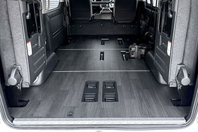 CRUNK製 HIACE ワゴンGL ベッド&フロアーキットg1